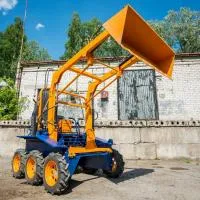 Минитрактор ШУС-1 с фронтальным погрузчиком
