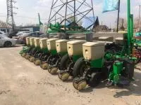 Сеялка точного высева SPM 8 пропашная пневматическая